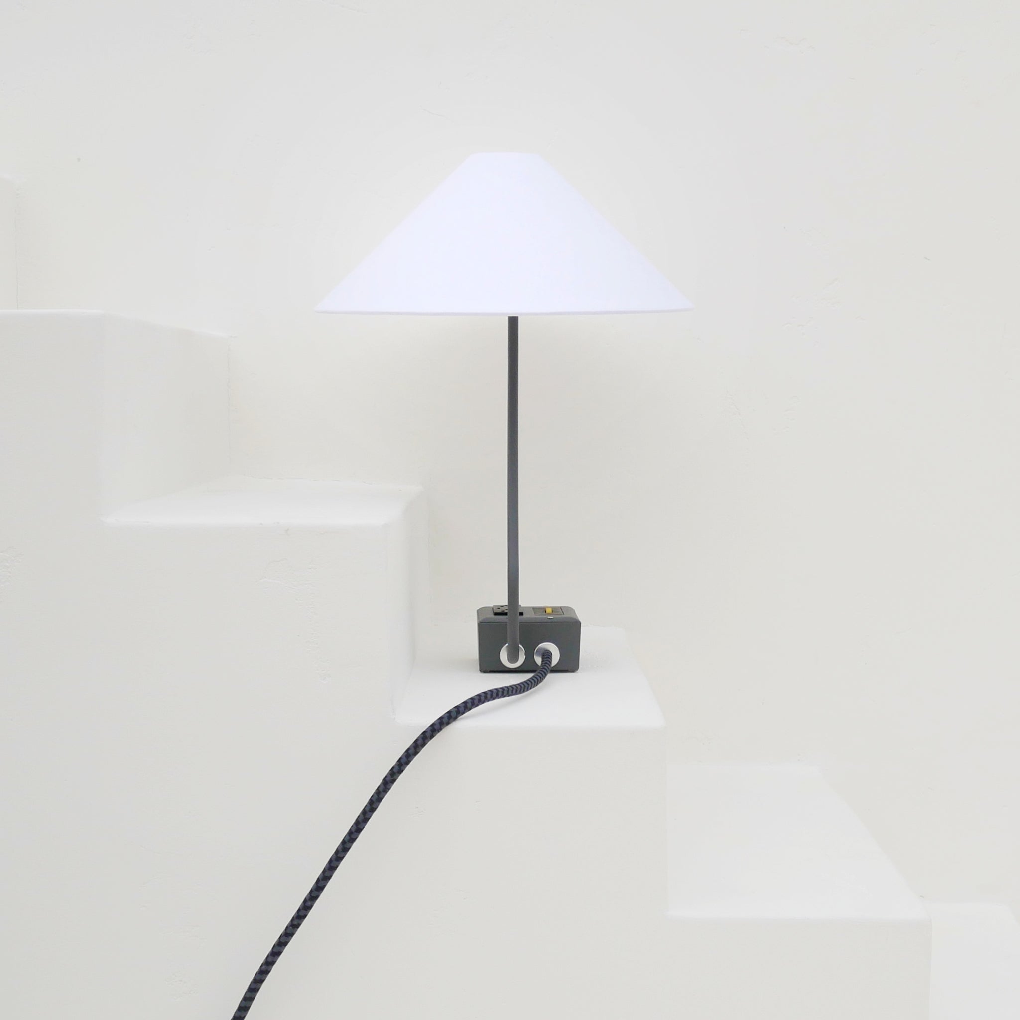 EUGENE FADE Smart USBC/DUAL USBC 36W PD Surge Protected Table Lamp Humboldt Fog Gray