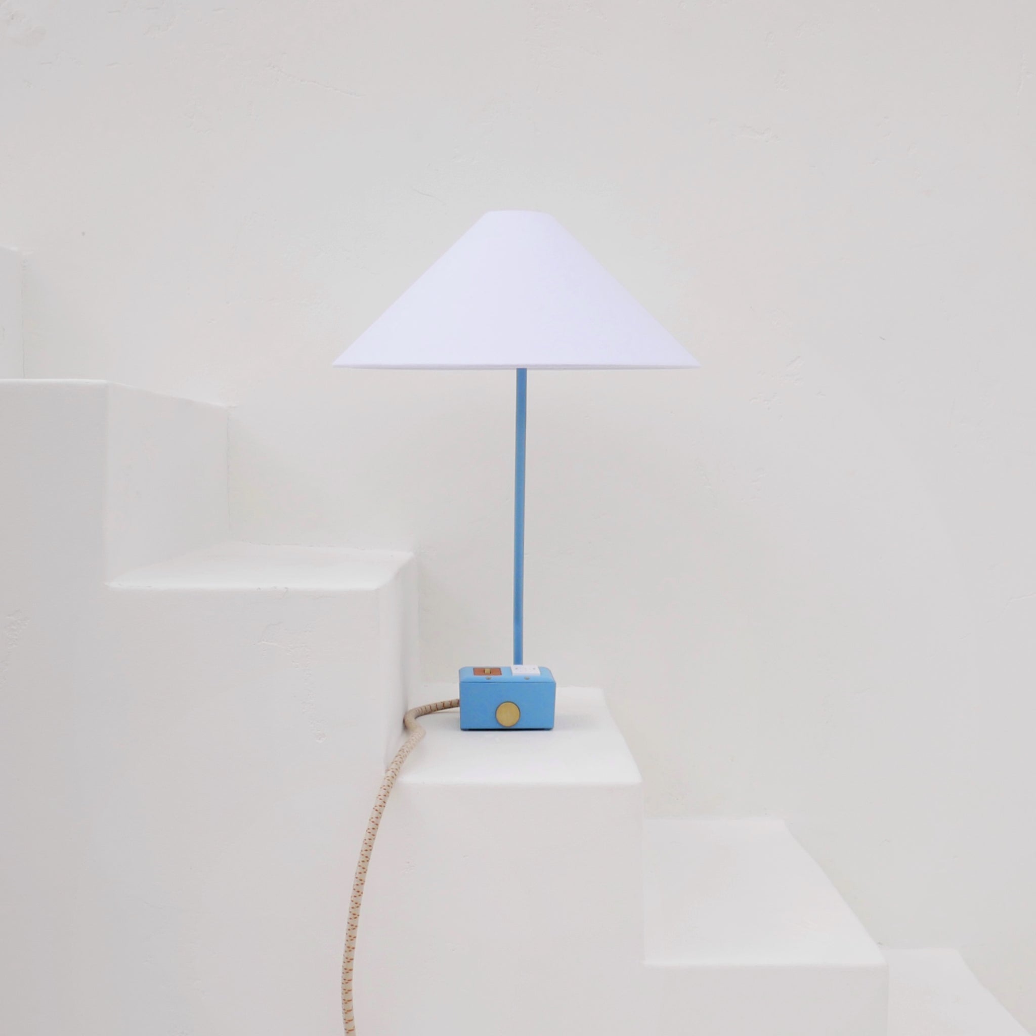 EUGENE FADE Smart USBC/DUAL USBC 36W PD Surge Protected Table Lamp Martha Blue