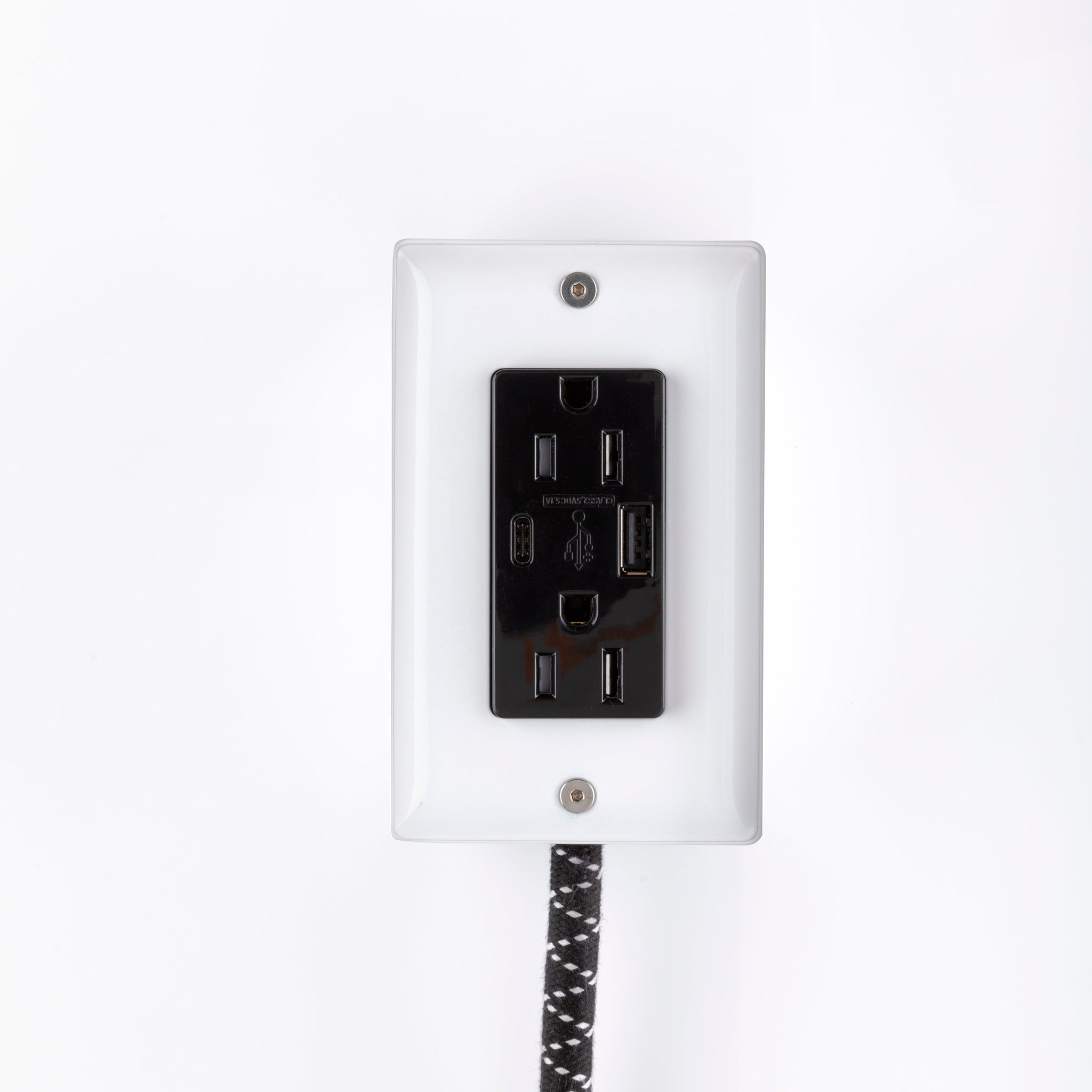 New! The First Smart Chip USB Type C® ⚡️AC/DC⚡️ Black & White Extension Cord - 8' Extō USBA/USBC Port, Dual-Outlet Power Cord