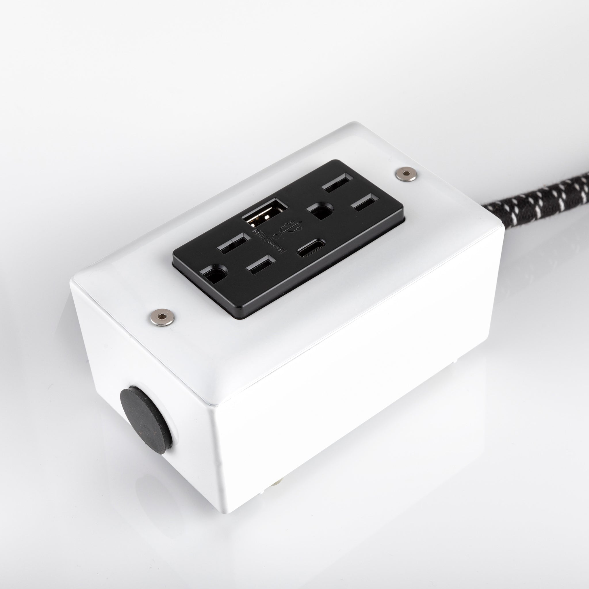 New! The First Smart Chip USB Type C® ⚡️AC/DC⚡️ Black & White Extension Cord - 8' Extō USBA/USBC Port, Dual-Outlet Power Cord