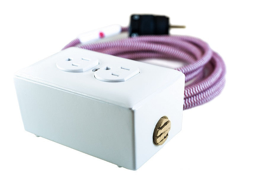 Extō Whitewash - A Modern Dual-Tamper-Resistant Outlet, 15-AMP Extension Cord