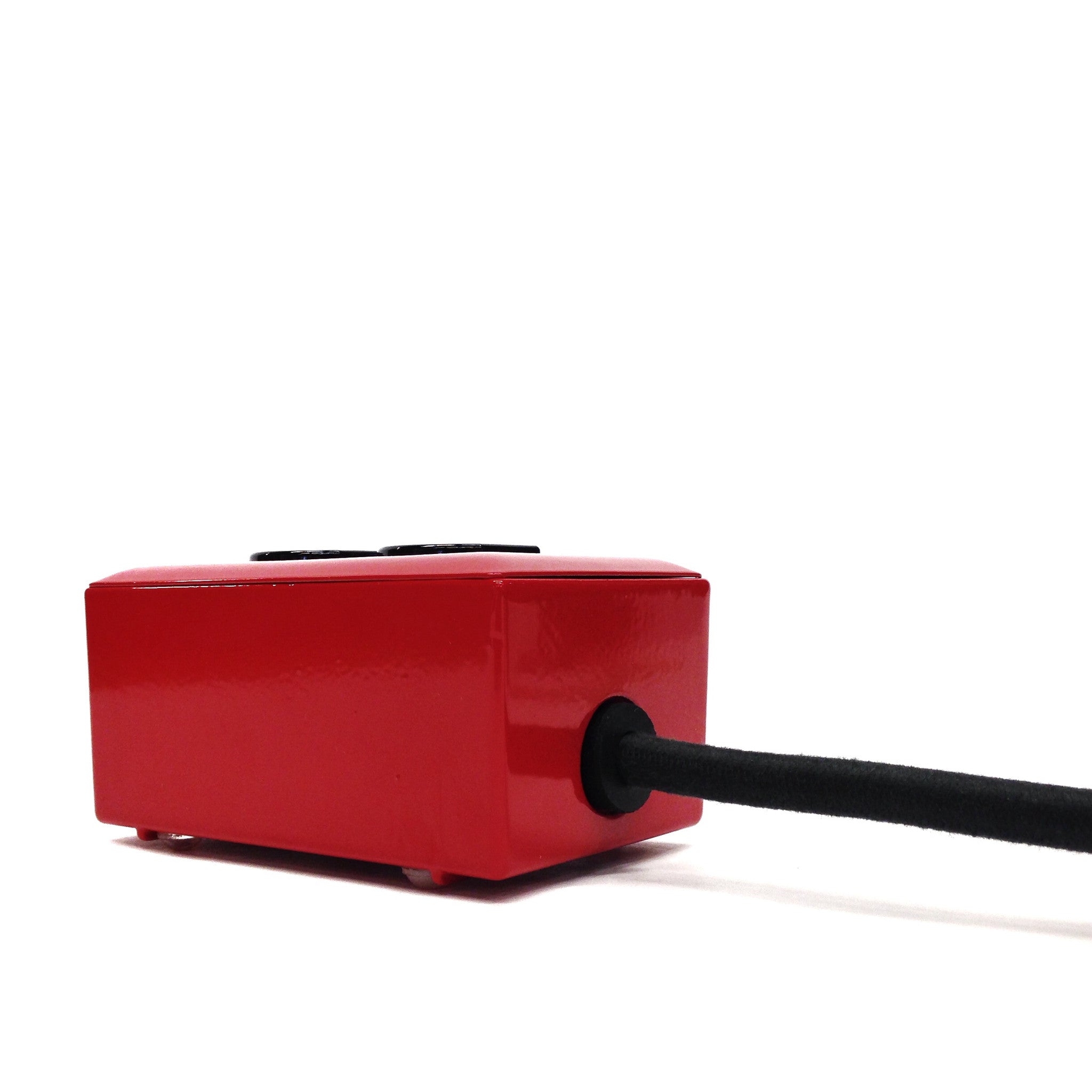 Extō Charcoal Red - A Modern Dual-Tamper-Resistant Outlet, 15-AMP Extension Cord
