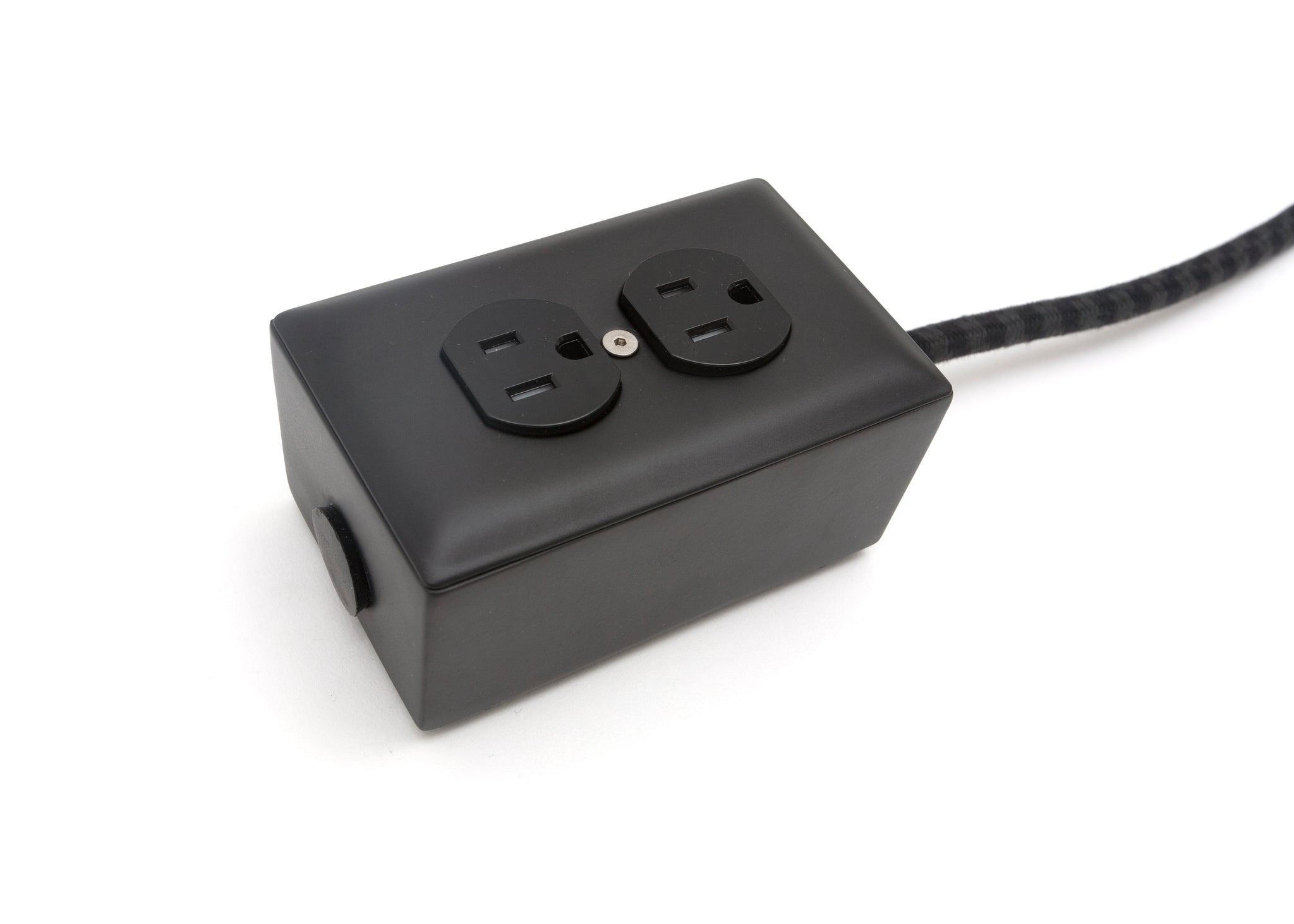 Extō Carrara (Matte) Black - A Modern Dual-Tamper-Resistant Outlet, 15-AMP Extension Cord