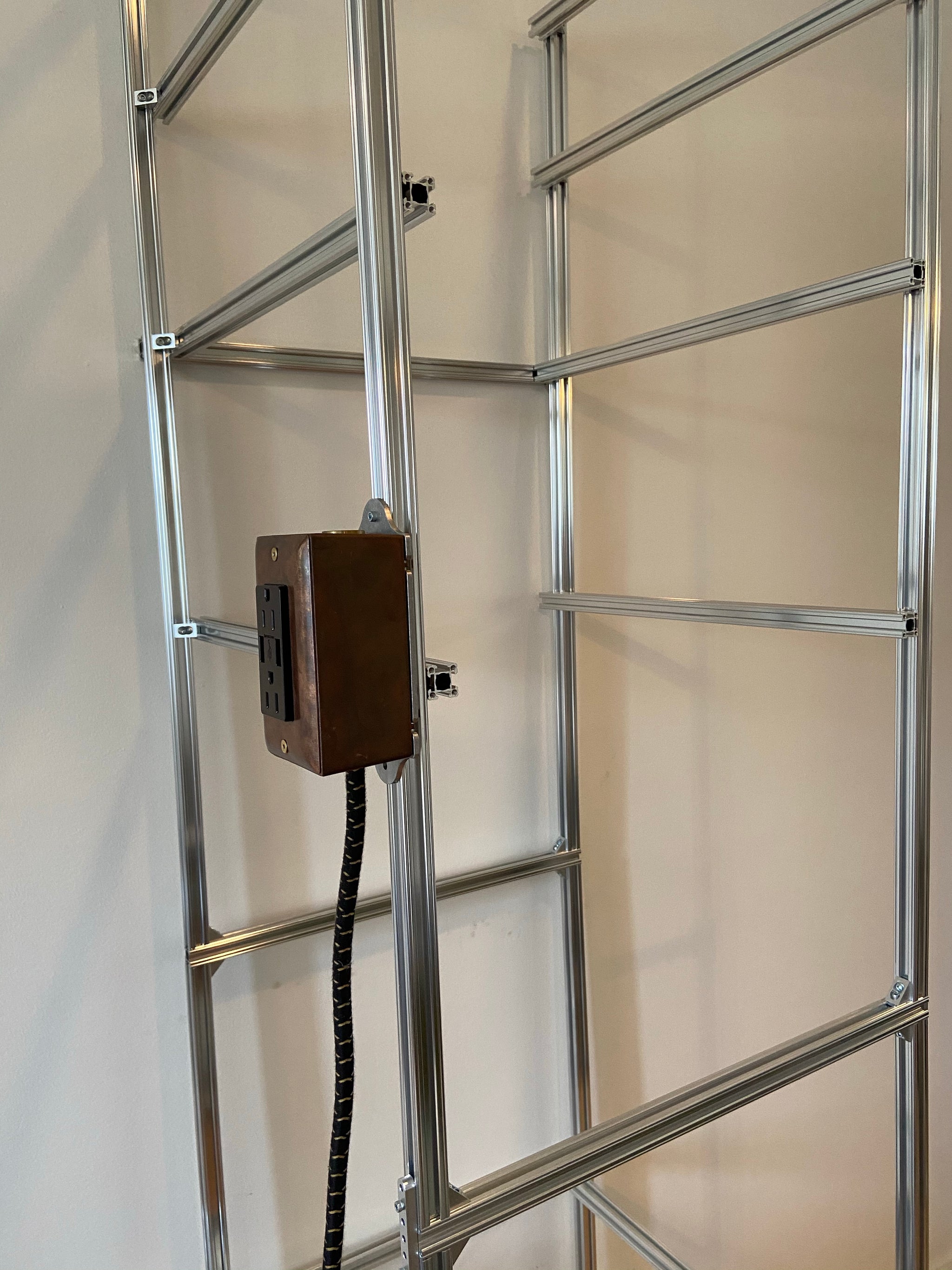 CEMP02 Mounting Plate for Extō+2