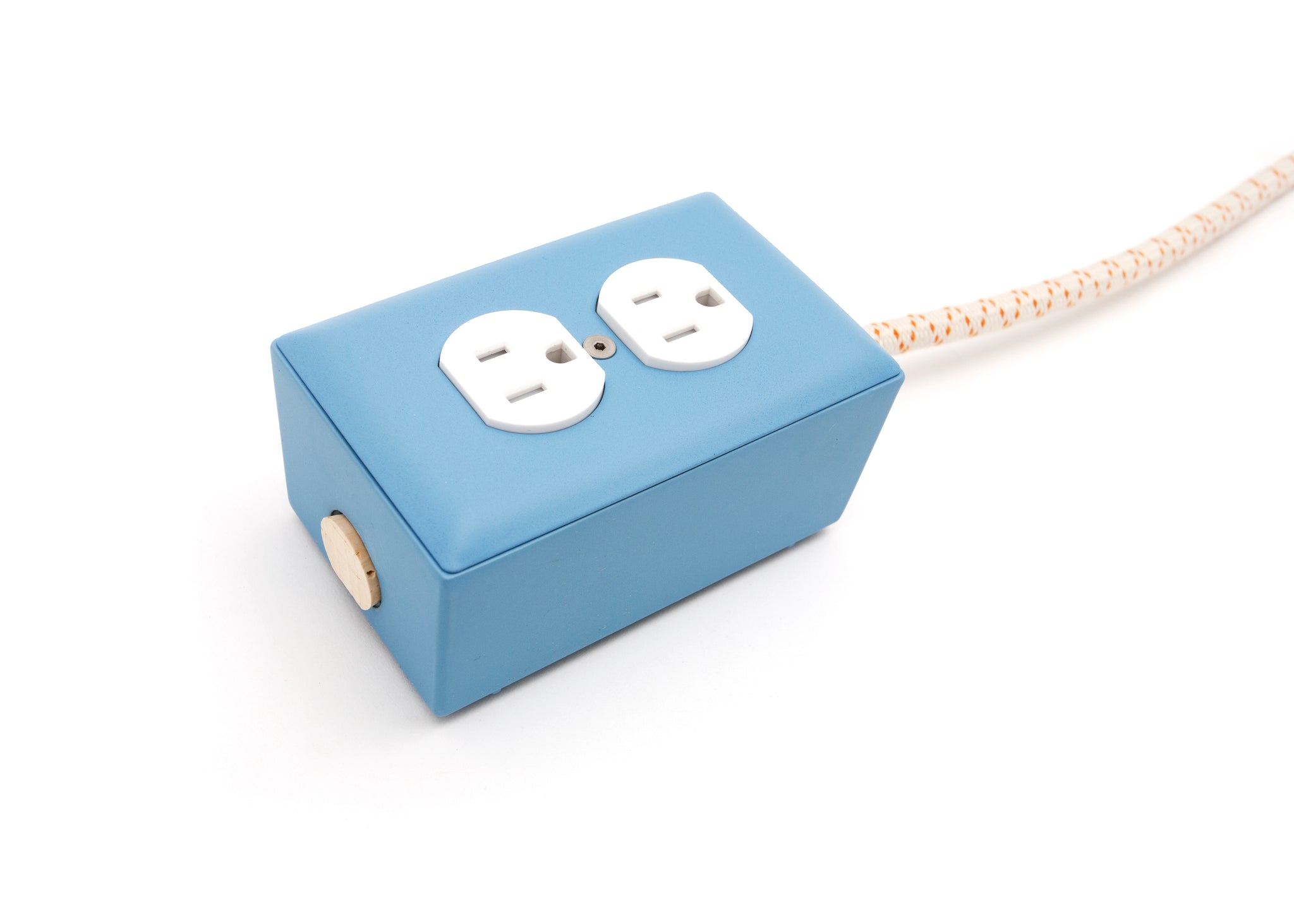 New! Martha Blue Extō - A Modern Dual-Tamper-Resistant Outlet, 15-AMP Extension Cord