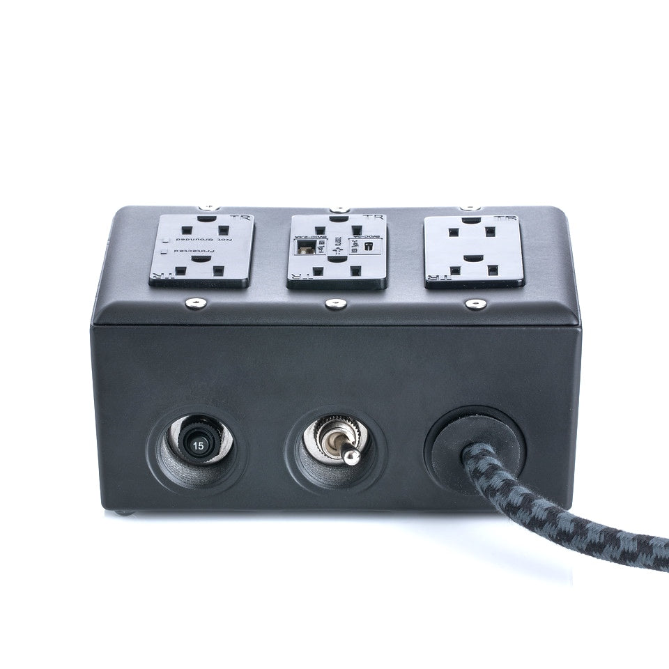 Carrara (Matte) Black 6Ft Extō Surge 900 Smart Chip USB / USB Type C Surge-Protected 6-Outlet Power Strip