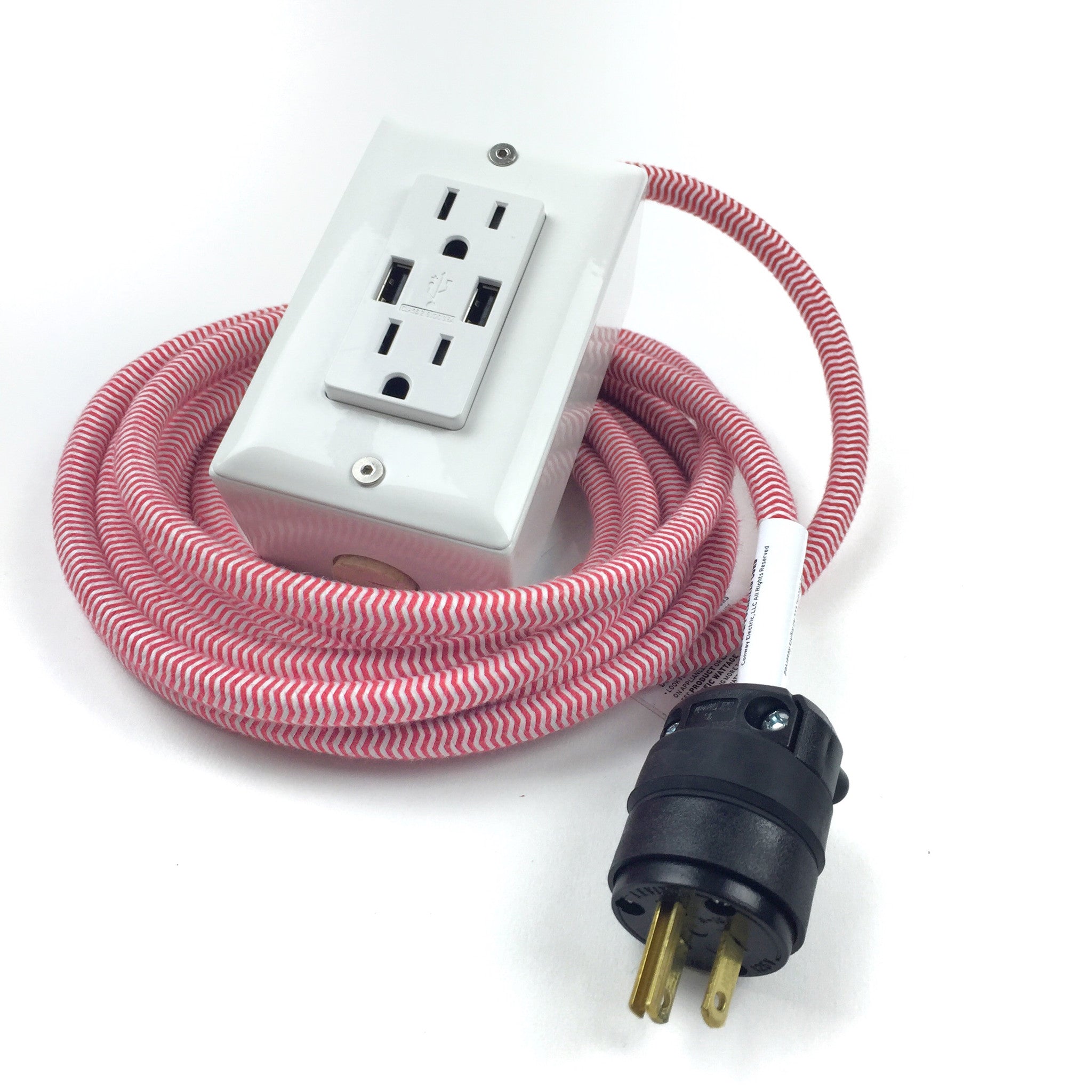 The First Smart Chip Extension Cord - 12' Extō Dual-USB, Dual-Outlet - Whitewash